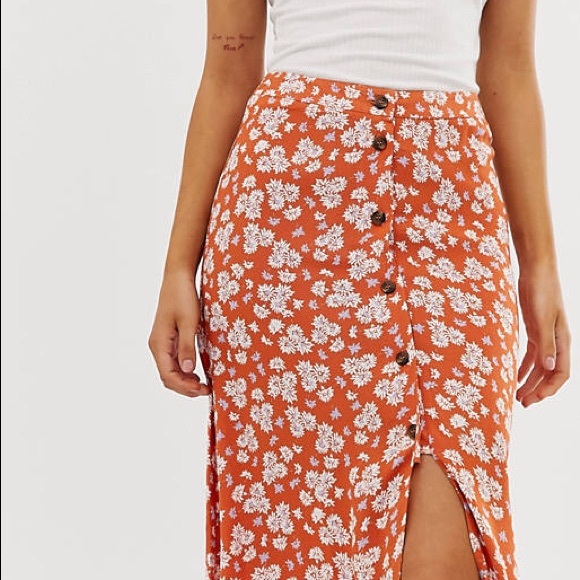 ASOS Floral Maxi Skirt ๐ผ - Picture 2 of 11
